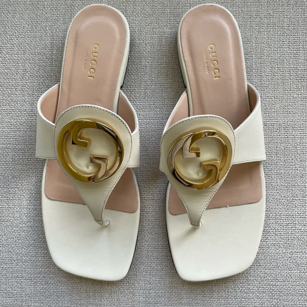 Gucci, Mystic White MALABA leather thong size 7